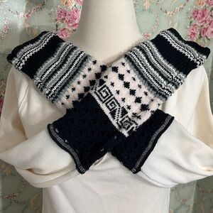 We The Free Black and White Patterned V-Neck Sweater
